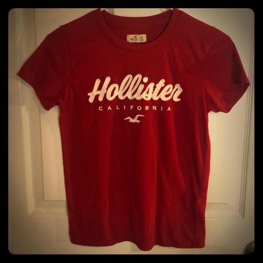 Hollister T